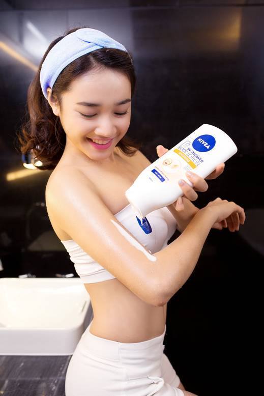 新婚夫妇裸体圆房